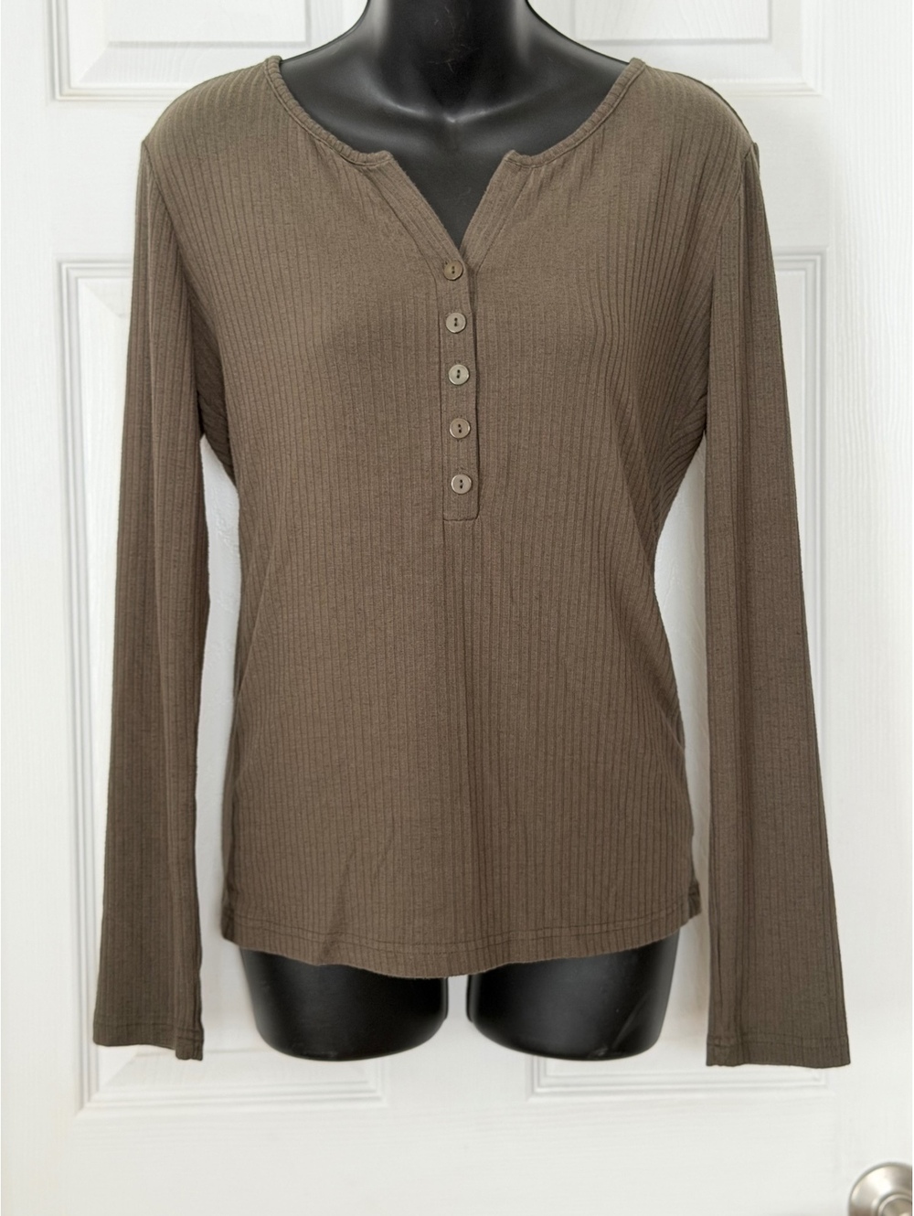 Olive Green Ribbed Long Sleeve Henley Top Size M